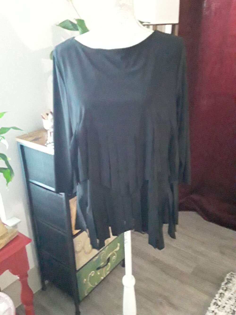 New Curvesque USA lovely dark black fringe accent top size L - Picture 2 of 10